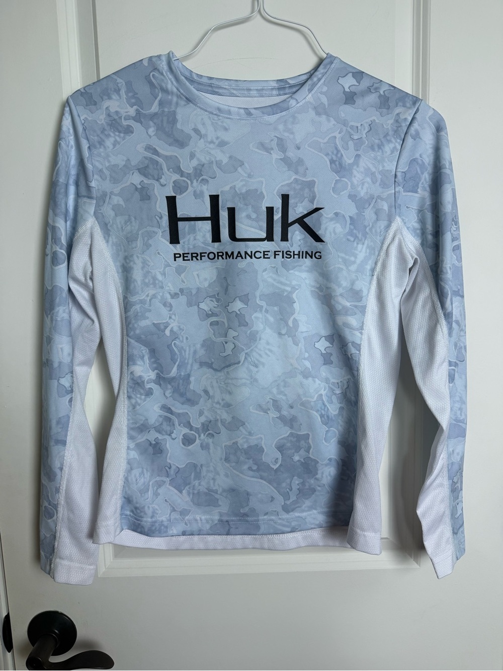 Huk Light Blue Camo Long Sleeve Performance Fishing Shirt